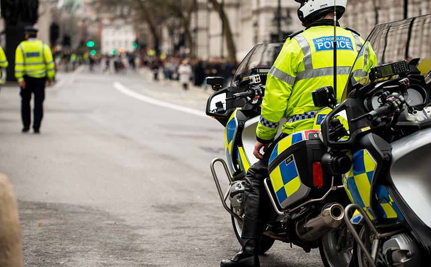 Επίθεση με σπαθί στο Λονδίνο &#8211; Πληροφορίες για τραυματίες &#8211; Συνελήφθη ο ύποπτος