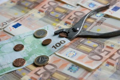 Η ΕΣΕΕ ζητά ενιαίο συντελεστή ΦΠΑ στο 15%