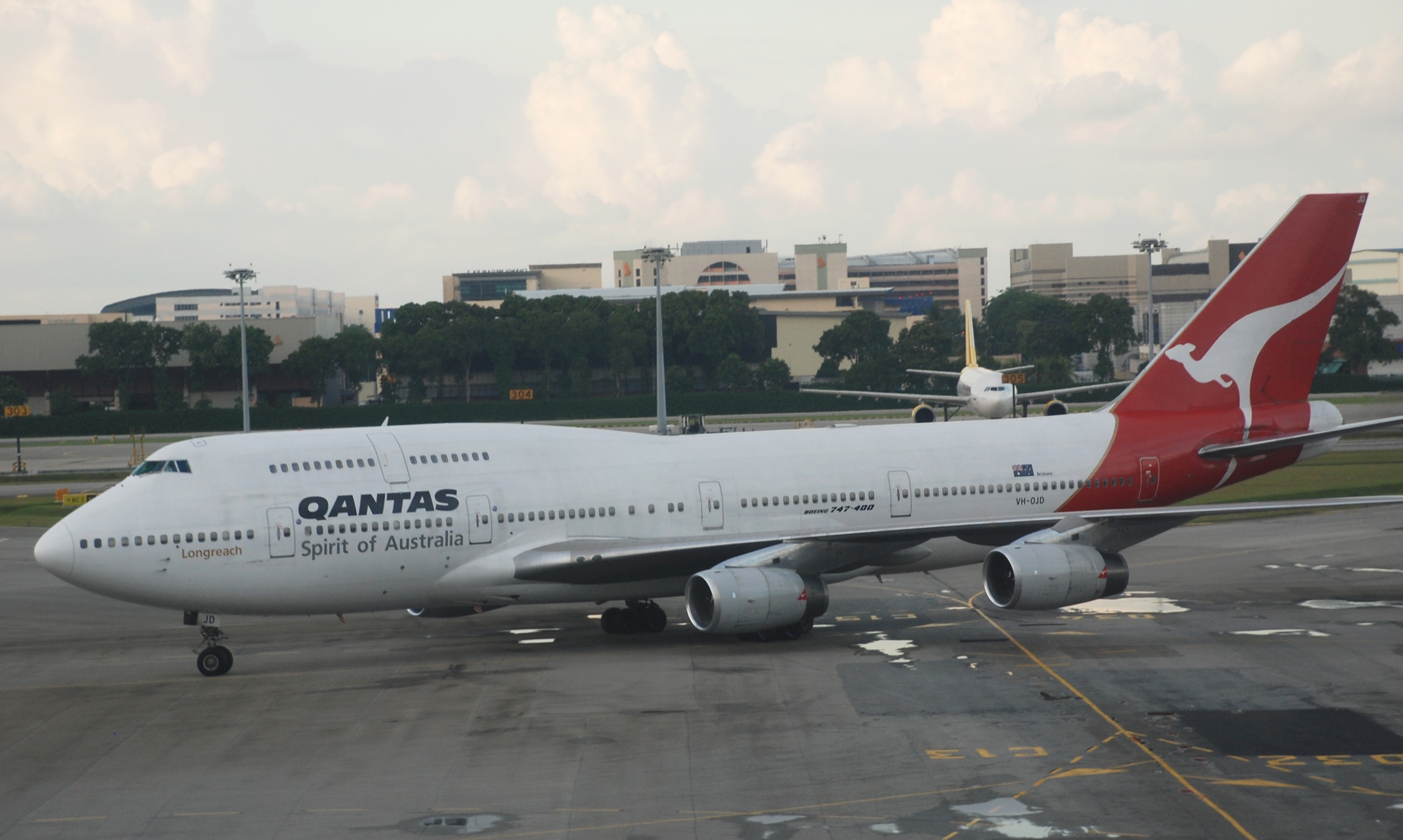 Θα αποζημιώσει την Qantas η Rolls Royce