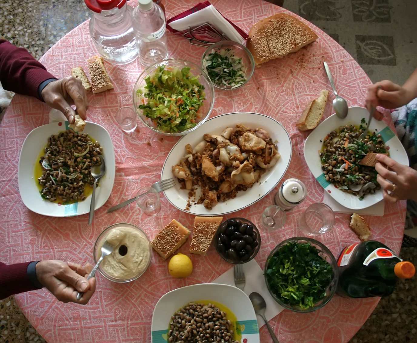 Πόσες θερμίδες έχει το Σαρακοστιανό τραπέζι