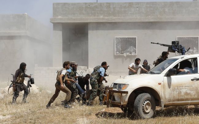 Αυτοκινητοπομπή με επιθεωρητές του ΟΑΧΟ δέχθηκε επίθεση στη Συρία