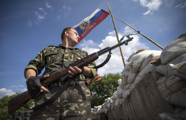 Διαψεύδουν βομβαρδισμό σε αυτοκινητοπομπή οι ουκρανοί αυτονομιστές