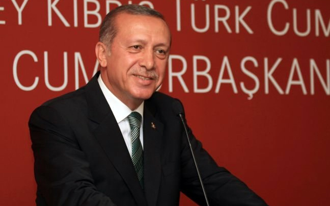 Μακρυά από την αυτοδυναμία το AKP του Ερντογάν