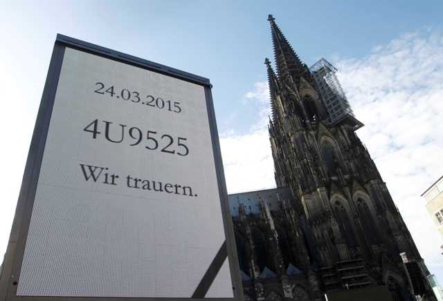 Φόρος τιμής για τα θύματα της τραγωδίας της Germanwings