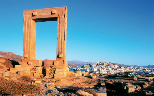 Στην "αγκαλιά" της Νάξου