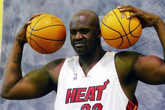 04-Shaq-Holding-Things 04-Shaq-Holding-Things