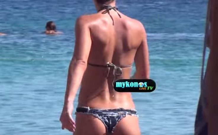 Η Ρωσίδα με το… σκισμένο τζιν (photos)