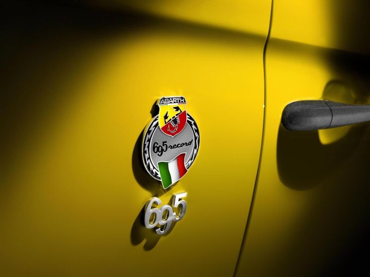 Στην έκθεση της Φρανκφούρτης το Abarth Biposto 695 (pics)