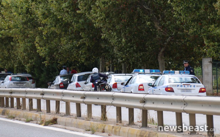 Φωτογραφίες από τη γιάφκα του Πετρακάκου στον Μαραθώνα