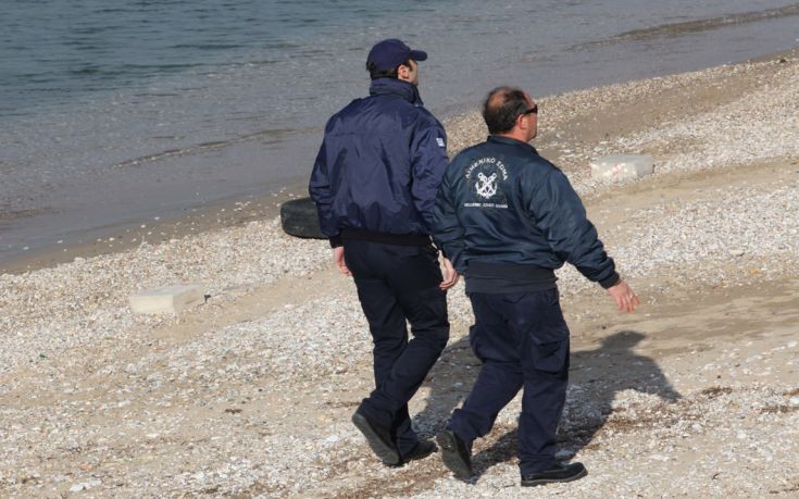 Άνδρας αγνώστων στοιχείων βρέθηκε νεκρός σε παραλία του Βόλου