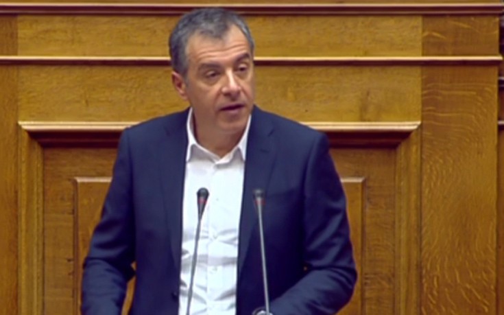 Θεοδωράκης: Η κυβέρνηση λέει συνεχώς ψέματα