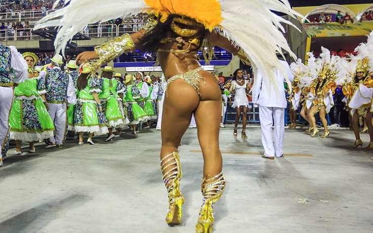 Το καρναβάλι αψηφά τον ιό Ζίκα στη Βραζιλία