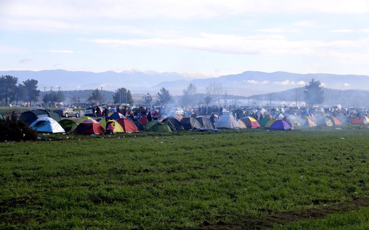 Νέες αυστριακές… συστάσεις σε Ελλάδα για το προσφυγικό