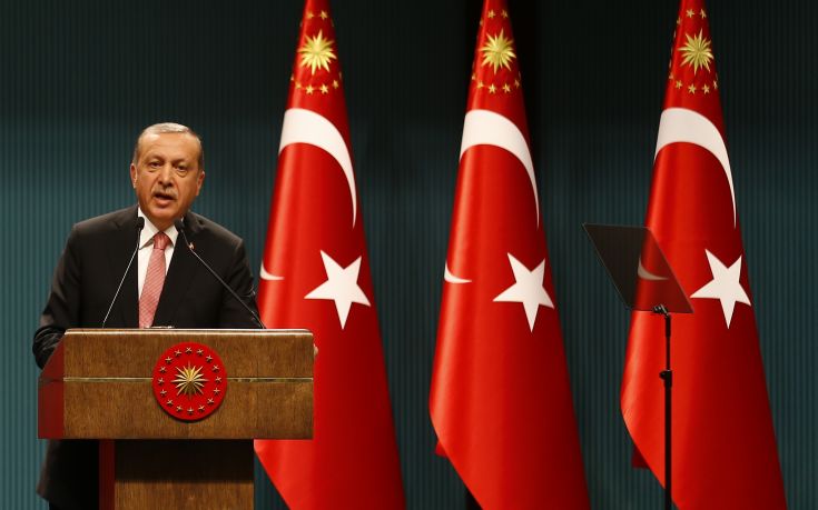 Ο Ερντογάν κήρυξε τρίμηνη κατάσταση έκτακτης ανάγκης στην Τουρκία