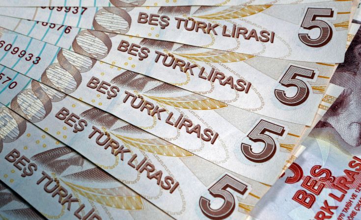 Νέο «χαστούκι» στην οικονομία της Τουρκίας από τον Fitch