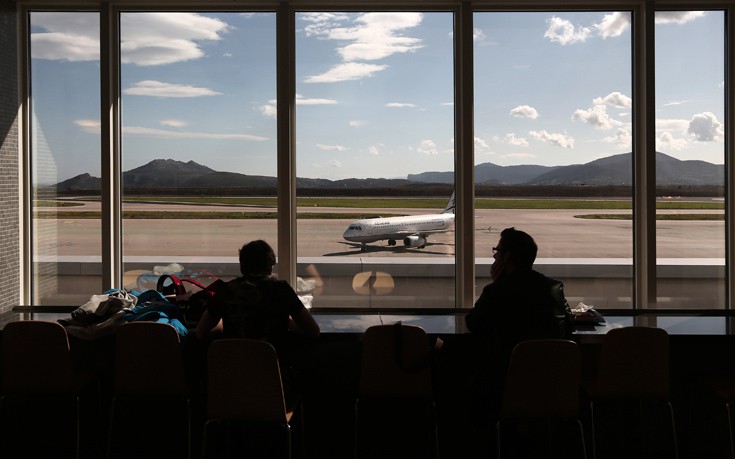 Μυστηριώδης αναγκαστική προσγείωση αεροπλάνου στο Βενιζέλος &#8211; Τέσσερις επιβάτες προσπάθησαν να κρυφτούν στις τουαλέτες για να παραμείνουν στην Ελλάδα