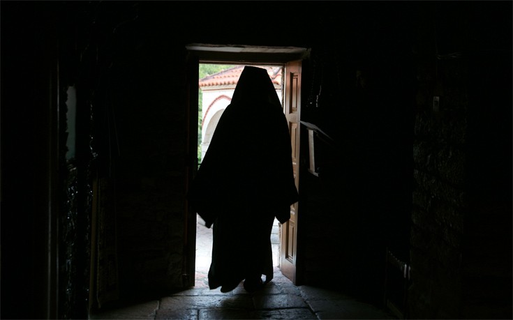 Κάλυμνος: Έκλεισε ναός με ιερέα που είναι αρνητής του κορονοϊού