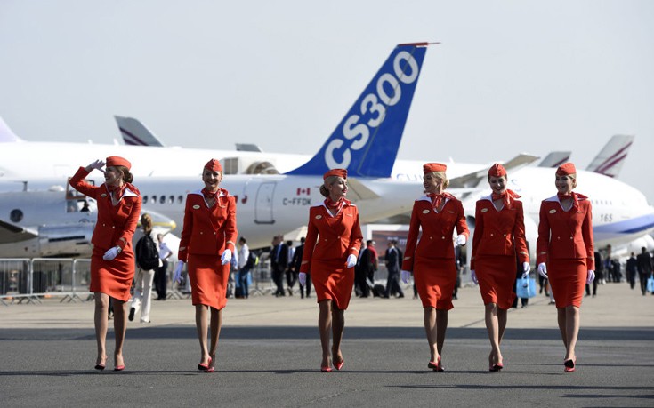 Οι σέξι ρωσίδες αεροσυνοδοί που εργάζονται στην πιο ισχυρή αεροπορική εταιρεία στον κόσμο