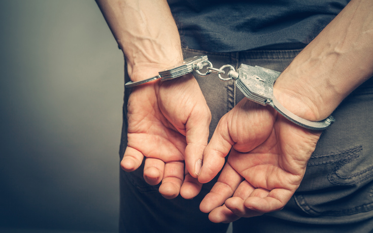Σύλληψη στη Λάρισα για πορνογραφία ανηλίκων