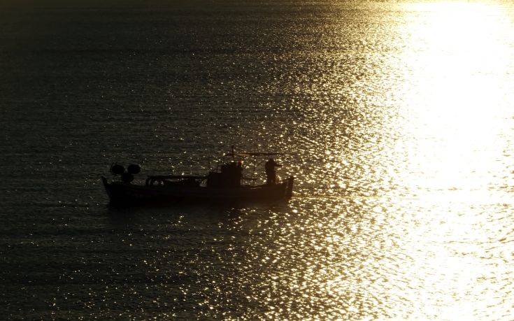 Με ΚΑΡΠΑ έσωσαν έναν αγνοούμενο ψαρά στην Λήμνο – Η βάρκα του είχε βρεθεί ακυβέρνητη