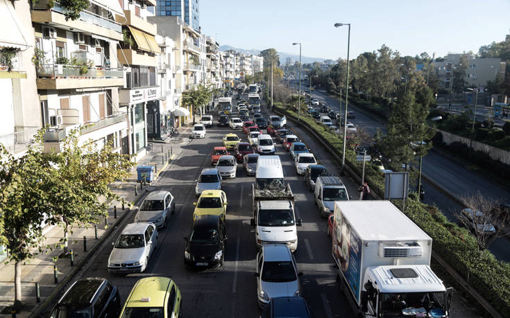 Κίνηση τώρα: Τι γίνεται στους δρόμους της Αθήνας