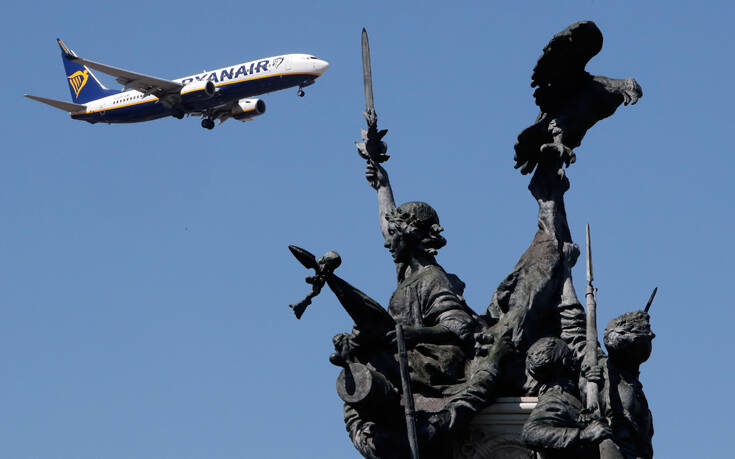 Ο κορονοϊός «γονάτισε» τη Ryanair, ανακοίνωσε ζημίες για τη θερινή περίοδο για πρώτη φορά εδώ και δεκαετίες