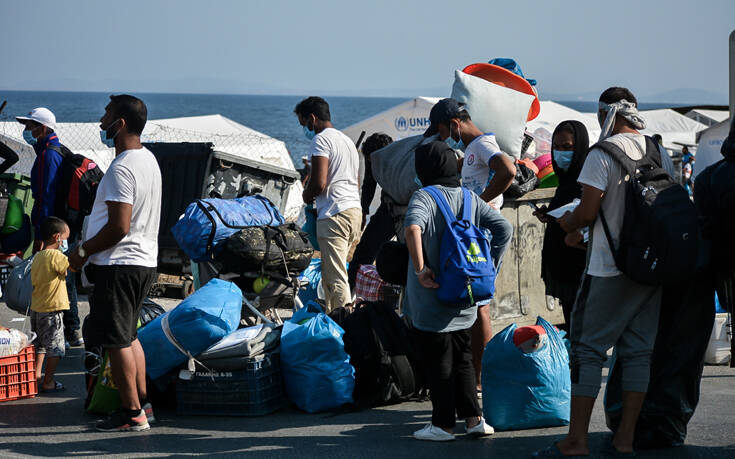 Αποχαιρέτησαν τον καταυλισμό του Καρά Τεπέ 620 αιτούντες άσυλο