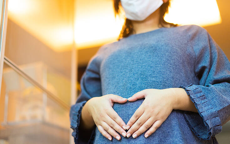 Ποια εμβόλια πρέπει να κάνουν οι έγκυες και πότε
