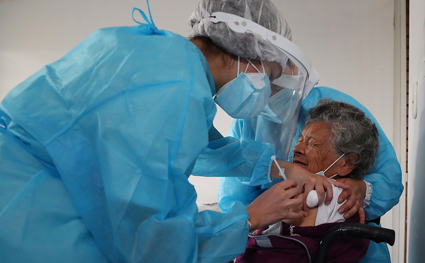 Η Κίνα ενέκρινε δύο νέα εμβόλια κατά του κορονοϊού