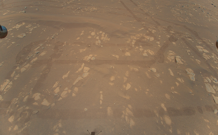 Πλανήτης Άρης: Οι πρώτες έγχρωμες φωτογραφίες από το ελικόπτερο της NASA