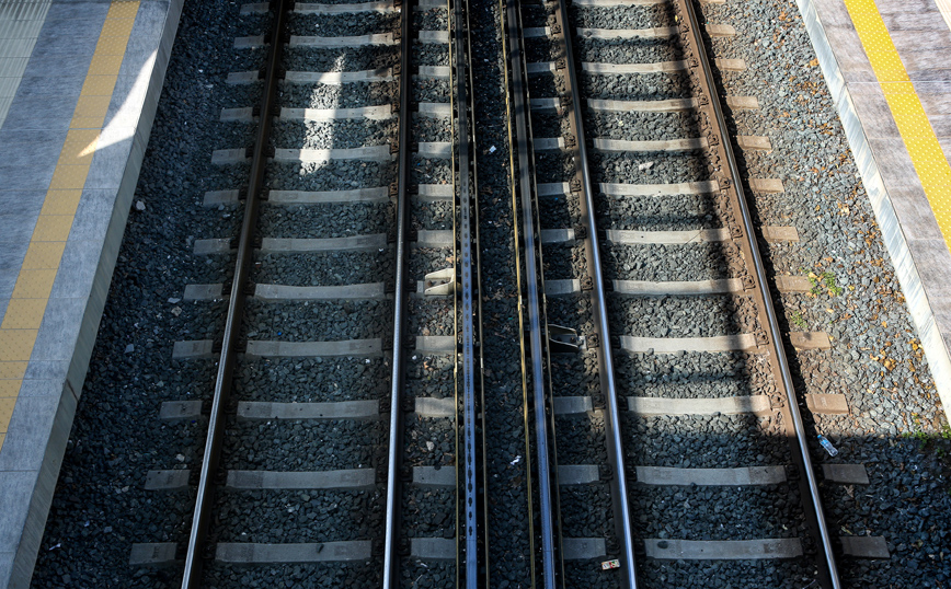 Άμεσες πρωτοβουλίες για την αποκατάσταση της λειτουργίας των σιδηροδρόμων μετά την τραγωδία στα Τέμπη