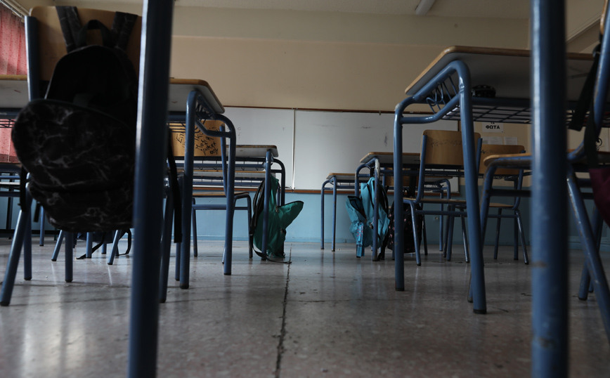 Συναγερμός σε σχολείο του Ηρακλείου &#8211; Ανήλικος επιτέθηκε σε σουγιά σε συμμαθήτριά του μέσα στο εργαστήριο
