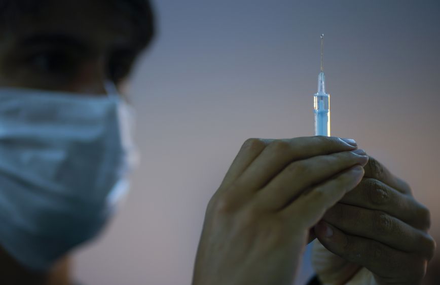 Εμβόλια χωρίς σύριγγα &#8211; Το Ίδρυμα Bill &#038; Melinda Gates χρηματοδοτεί την παραγωγή συσκευών εμβολιασμού με μικροεπιθέματα