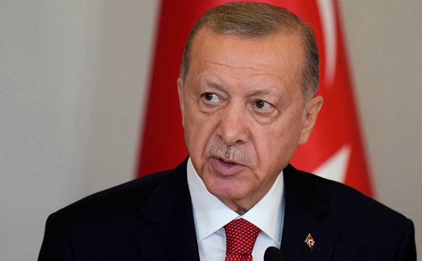 Τουρκία: Οι κατηγορίες του Ερντογάν στους αντιπάλους του και το «χαρτί» της Αγίας Σοφίας