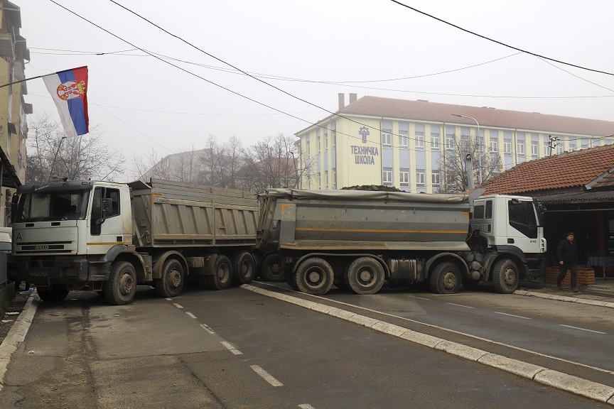 Σερβία – Κόσοβο: Τα οδοφράγματα θα αρχίσουν να αίρονται από το πρωί