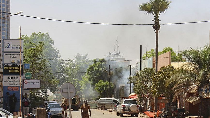 Μπούρκινα Φάσο: 10 νεκροί και 5 τραυματίες όταν λεωφορείο πάτησε νάρκη