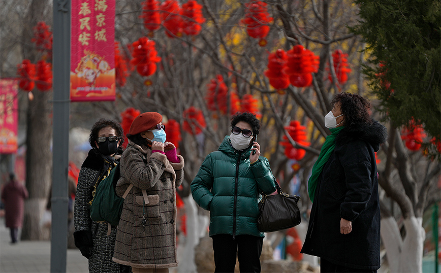 Αισιοδοξία για την Κίνα: Τέλος του σφοδρού κύματος κορονοϊού «βλέπουν» οι ειδικοί