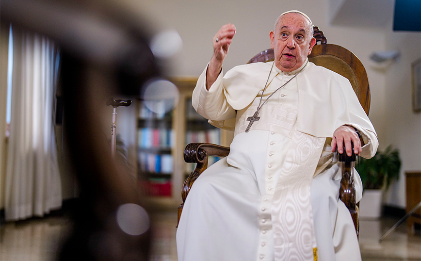 Στο πλευρό της Ελλάδας ο πάπας Φραγκίσκος: «Προσεύχομαι για τις φωτιές»