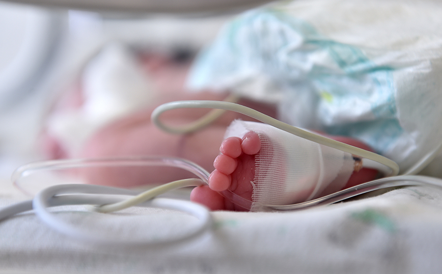 Κύκλωμα εμπορίας βρεφών στην Κρήτη: Γέννησε δίδυμα σε νοσοκομείο μια από τις παρένθετες μητέρες