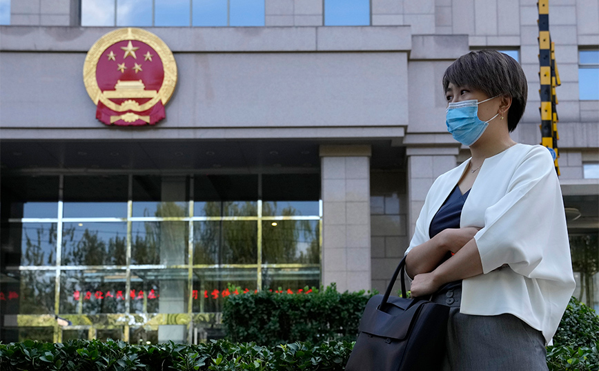 Ανύπανδρη γυναίκα μηνύει δημόσιο νοσοκομείο στο Πεκίνο γιατί της αρνείται να καταψύξει τα ωάριά της