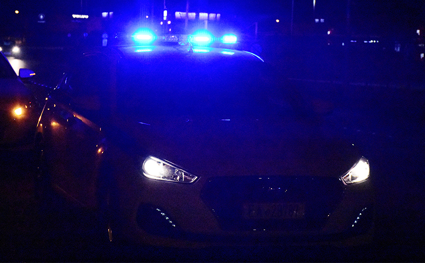 Επεισόδια σε Ασπρόπυργο, Μενίδι και Εξάρχεια το βράδυ &#8211; Τραυματίστηκαν πυροσβέστης και  αστυνομικός