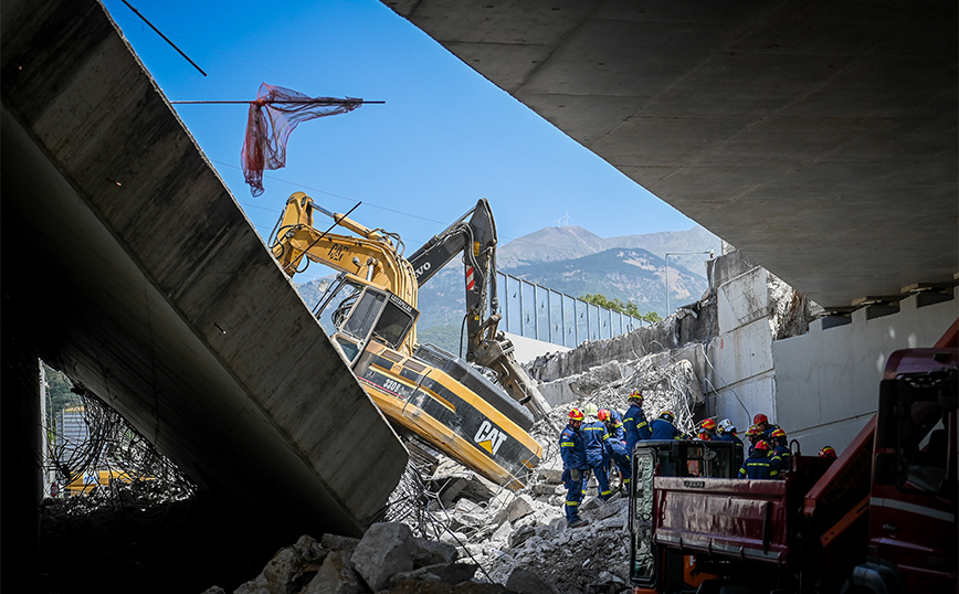 Πού οφείλεται η τραγωδία στην Πάτρα με την κατάρρευση της γέφυρας &#8211; Καθηγητής Αντισεισμικής Τεχνολογίας εξηγεί
