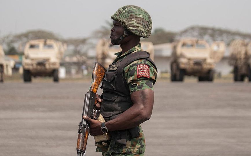 Πραξικόπημα στον Νίγηρα: Ο πρόεδρος της Νιγηρίας ζητεί έγκριση για να στείλει στρατό στη γειτονική χώρα