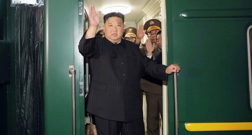 Το υπερπολυτελές και θωρακισμένο τρένο του Κιμ Γιονγκ Ουν πέρασε από τα σύνορα της Βόρειας Κορέας με την Κίνα και τη Ρωσία