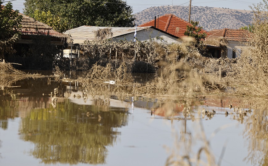 Παγώνουν δόσεις ενήμερων δανείων και πλειστηριασμοί μέχρι τέλος του έτους για τους πλημμυροπαθείς