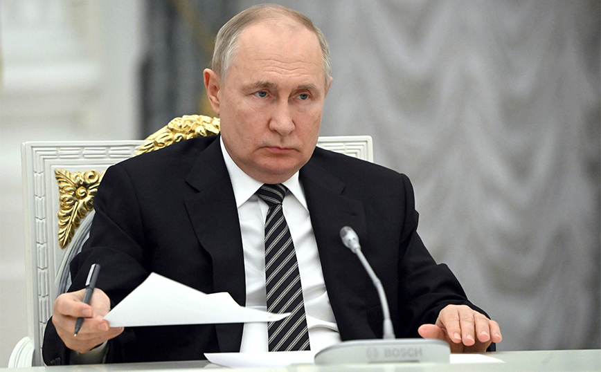 Οι κινήσεις του Πούτιν μετά τον θάνατο του Ναβάλνι &#8211; «Το σκοτάδι τώρα άρχισε»