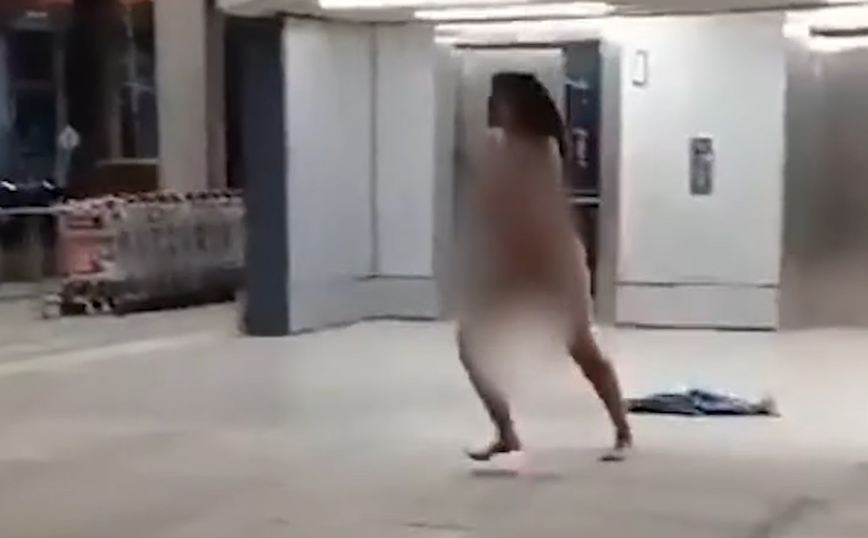 Γυμνή γυναίκα υπό την επήρεια ναρκωτικών επιτίθεται σε επιβάτες σε αεροδρόμιο της Χιλής