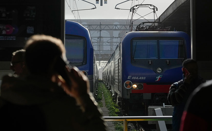 Ιταλός υπουργός ζήτησε από μηχανοδηγό τρένου να σταματήσει για να κατέβει σε μη προγραμματισμένη στάση