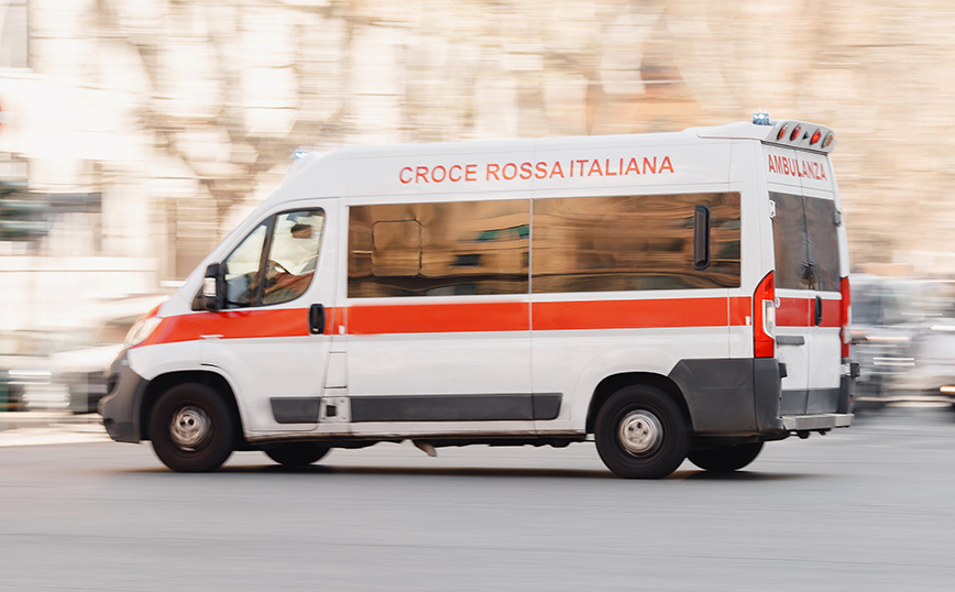 Φορτηγό καρφώθηκε σε αρωματοπωλείο στη Ρώμη &#8211; Πέντε τραυματίες, οι τρεις σε κρίσιμη κατάσταση
