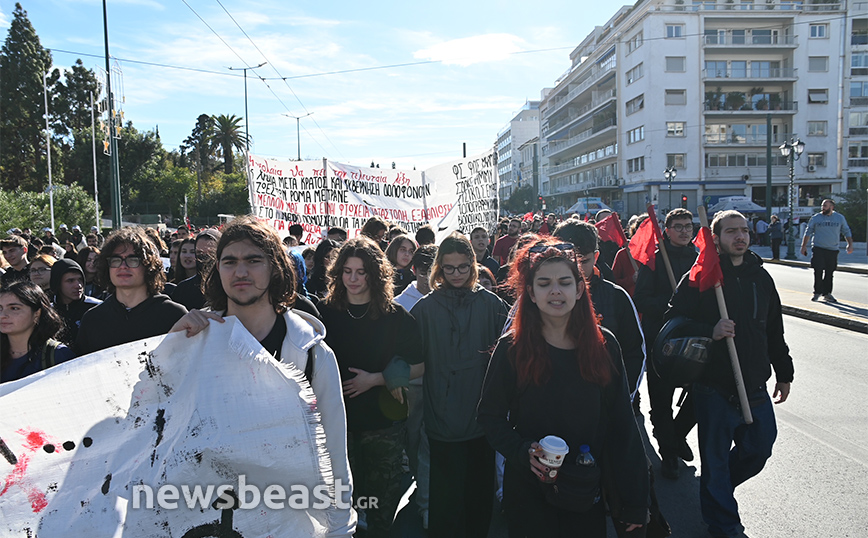 Ολοκληρώθηκε η πορεία για τον Αλέξανδρο Γρηγορόπουλο στο κέντρο της Αθήνας &#8211; Ανοίγουν οι δρόμοι